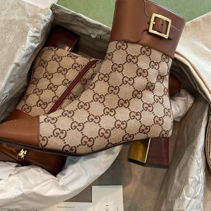 GUCCI canvas/ leather GG square cap toe ankle boots ~ Size 38